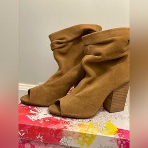 Chinese laundry booties